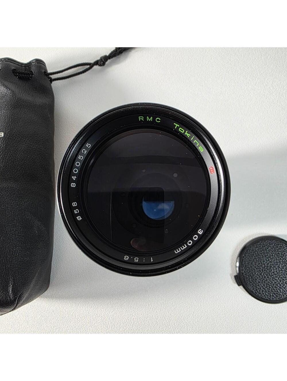 Tokina RMC 300mm f5.6 Telephoto Lens W/Caps & Soft Case